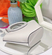 Round Handle Clutch