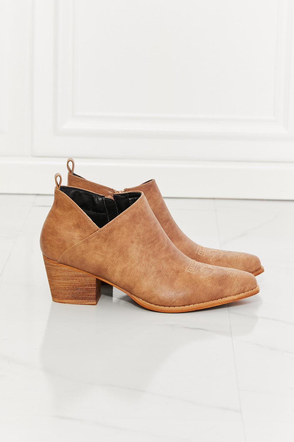 MMShoes Crossover Cowboy Bootie