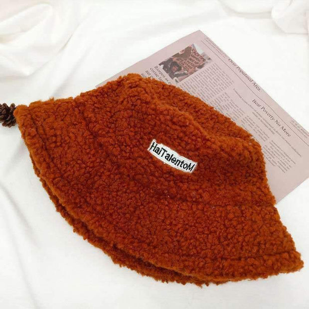 Lambswool Female Fishing Cap in orange, featuring thermal insulation and retro style for autumn and winter.