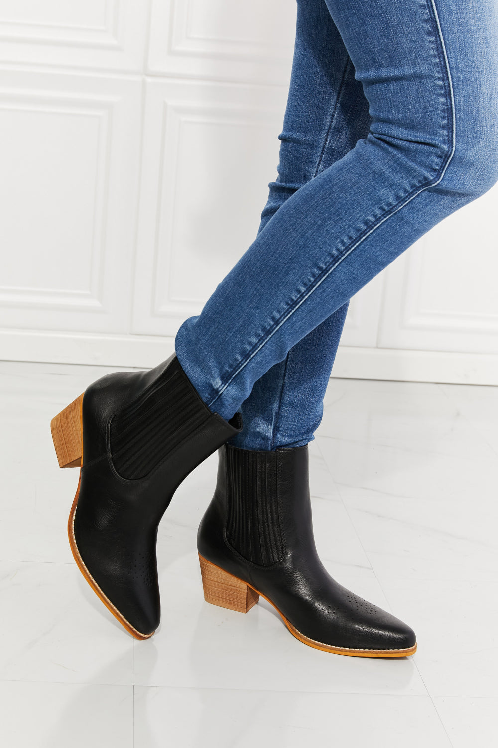 MMShoes Stacked Heel Chelsea Boot