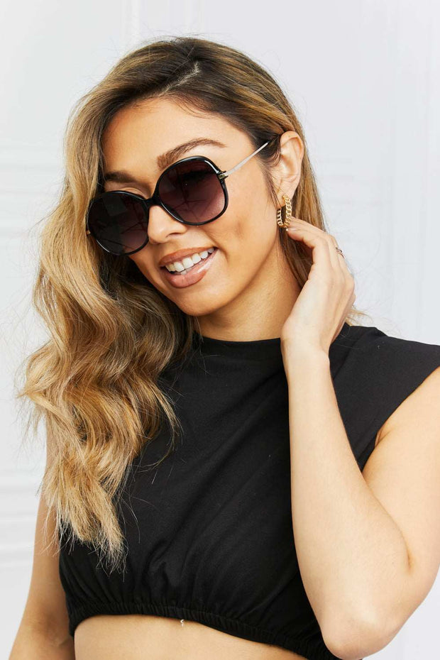 Metal Plastic Hybrid Full Rim Sunglasses with UV protection and stylish design.