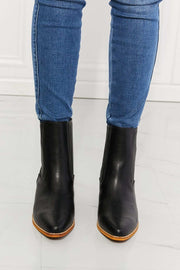 MMShoes Stacked Heel Chelsea Boot in black PU leather with block heels and pointed toe.