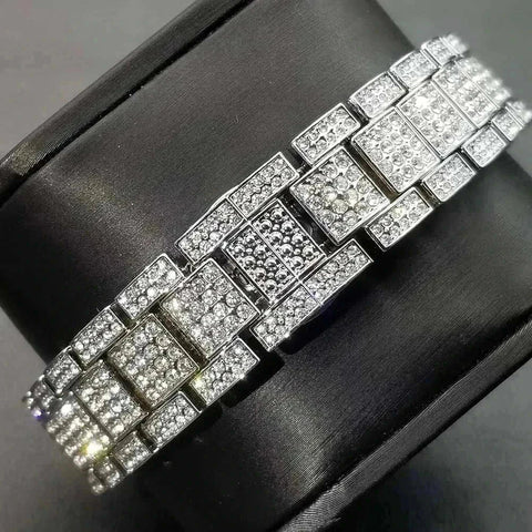 Luxury Diamond Calendar Watch with elegant diamond-encrusted design.