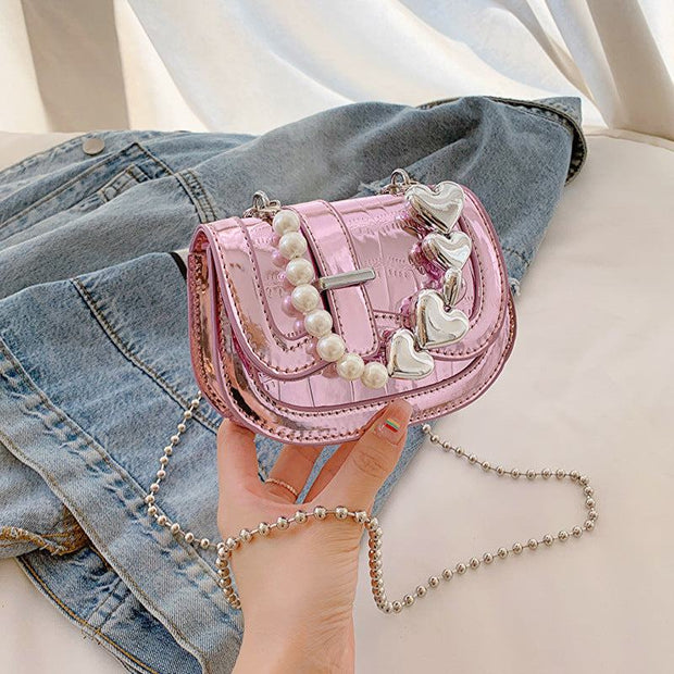 Laser Pearl Girl Tote in pink with pearl and heart design, chic and stylish chain strap, ideal for casual or semi-formal occasions.