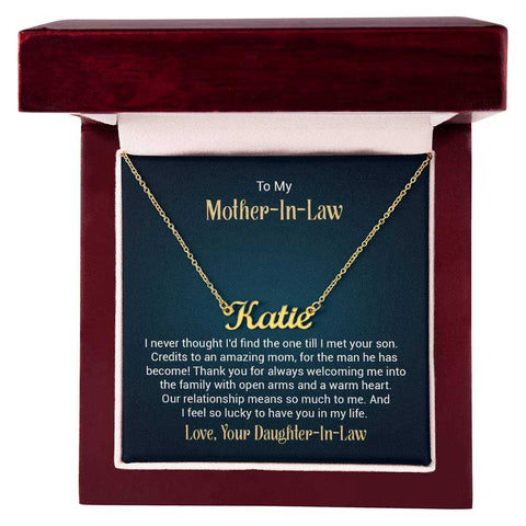 Custom name necklace in gold with personalized engraving, displayed in a luxury box.