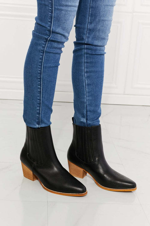 MMShoes Stacked Heel Chelsea Boot with block heels and pointed toe in black PU leather.