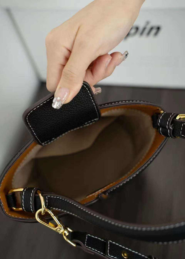 Large Capacity Shoulder Bag with spacious interior and organized compartments for daily essentials.
