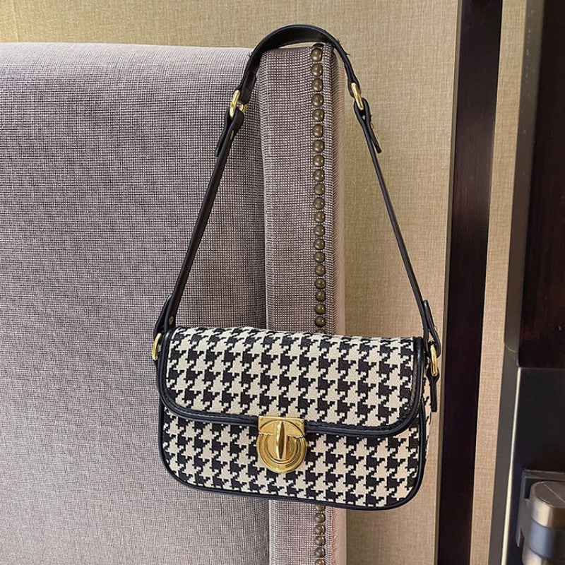 Women's Houndstooth Baguette Bag