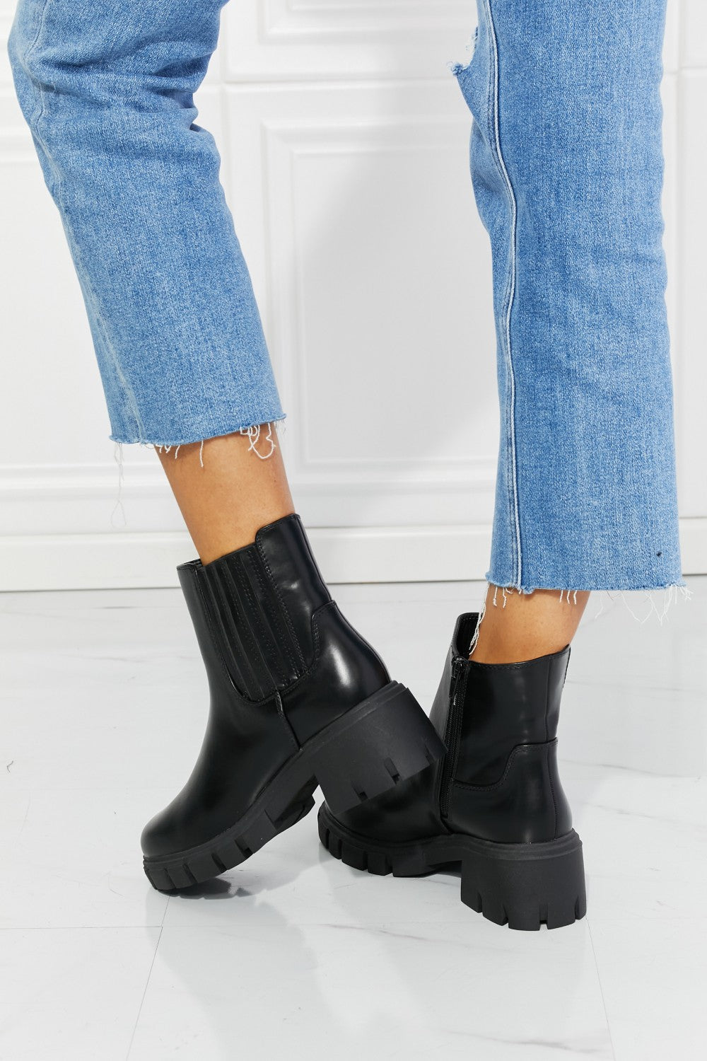 MMShoes Lug Sole Chelsea Boots