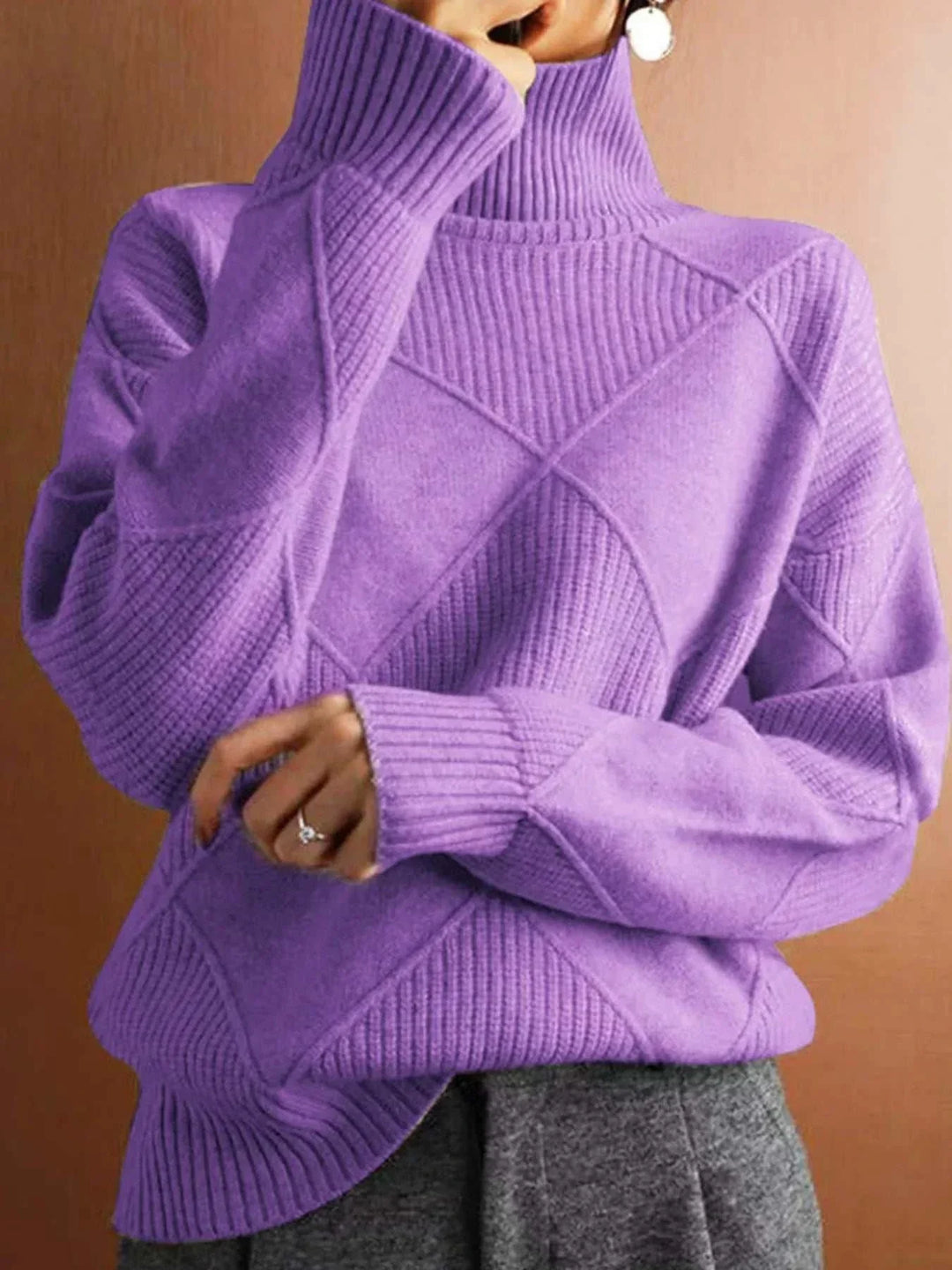 Woman wearing a women&