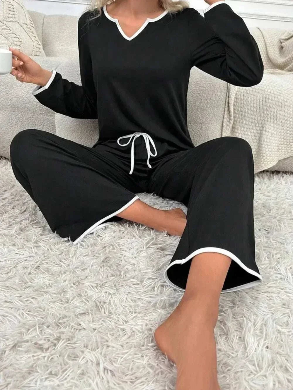 Women's Contrast Trim Notched Long Sleeve Lounge Set with contrast trim and notched collar, soft breathable fabric two-piece pajama set