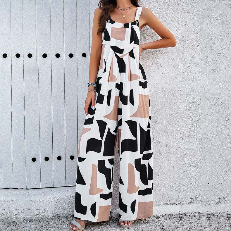 Woman wearing a stylish Women&