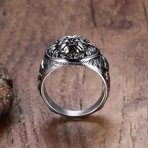 Vintage lion head ring in stainless steel with intricate design, perfect for rock, gothic, or biker styles.